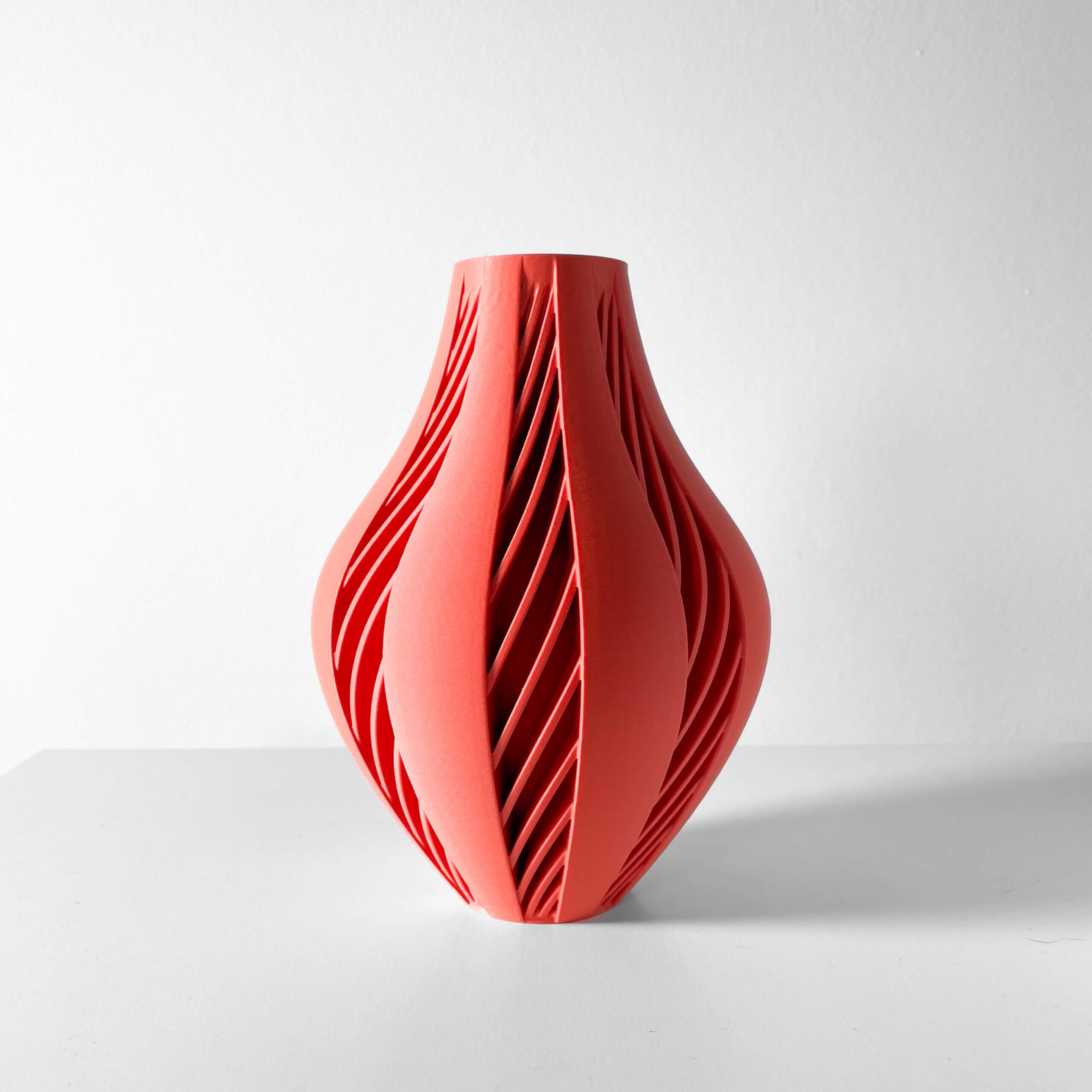 Modern Decorative Vase for Stylish Spaces - Yorio Vase - Image 2