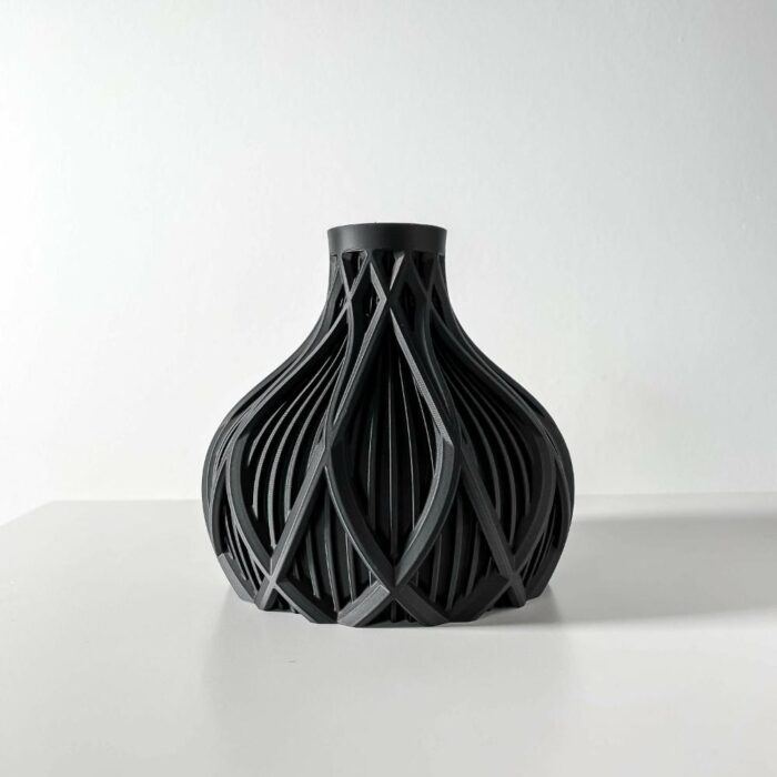 Sleek Vase for Flower Arrangements - Kami Short Vase - Image 6