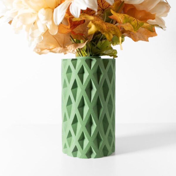 Artistic Vase for Modern Interior Styling - Kymara Vase
