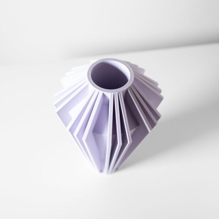 Chic Decorative Vase for Flower Arrangements - Kimi Vase - Image 3