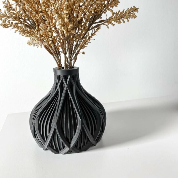 Sleek Vase for Flower Arrangements - Kami Short Vase - Image 3