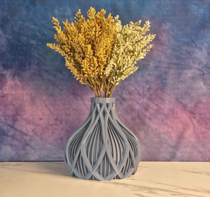 Sleek Vase for Flower Arrangements - Kami Short Vase - Image 8