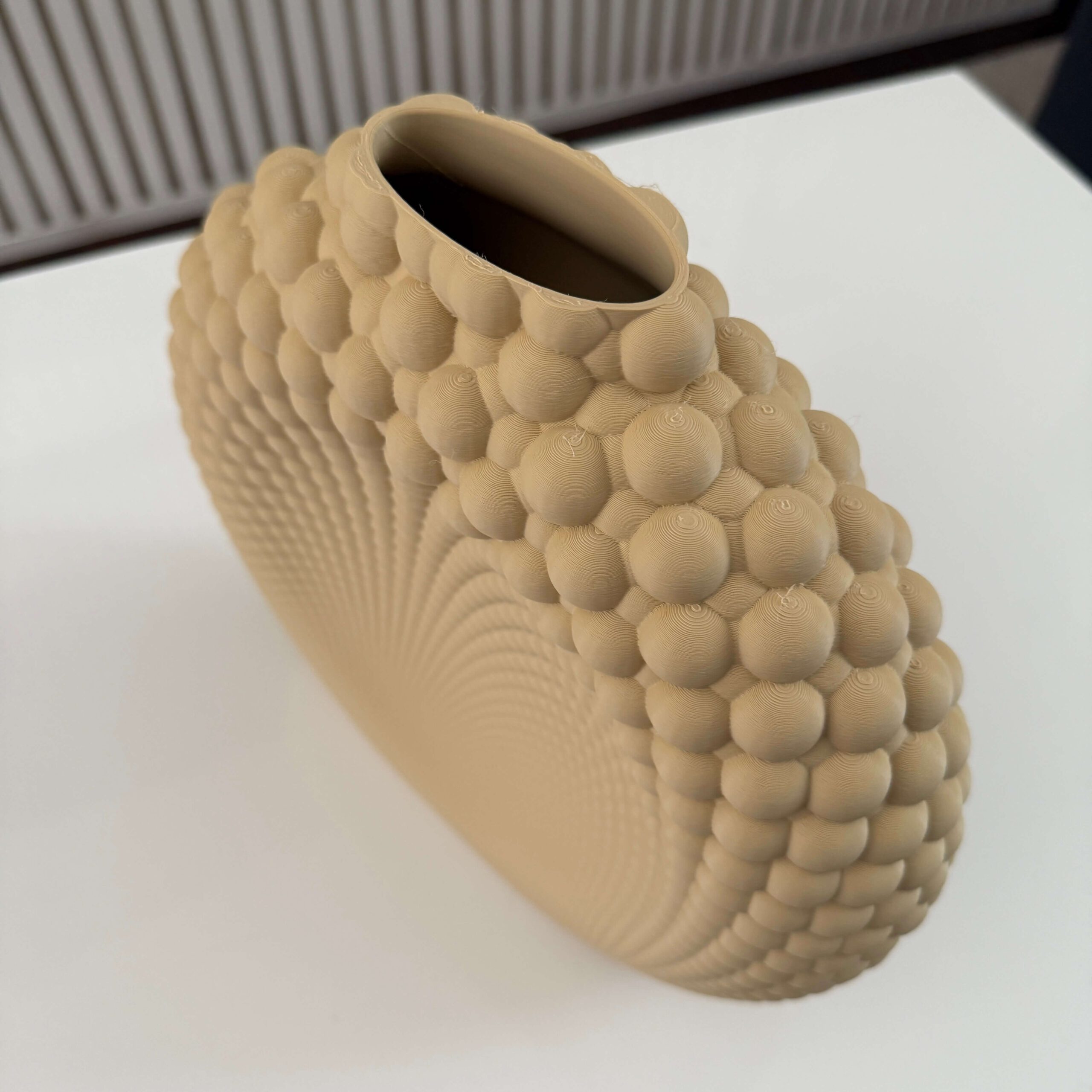 Shell-Inspired Vase – Modern Sculptural Decorative Vase for Entryway, Living Room & Table Styling - Image 8