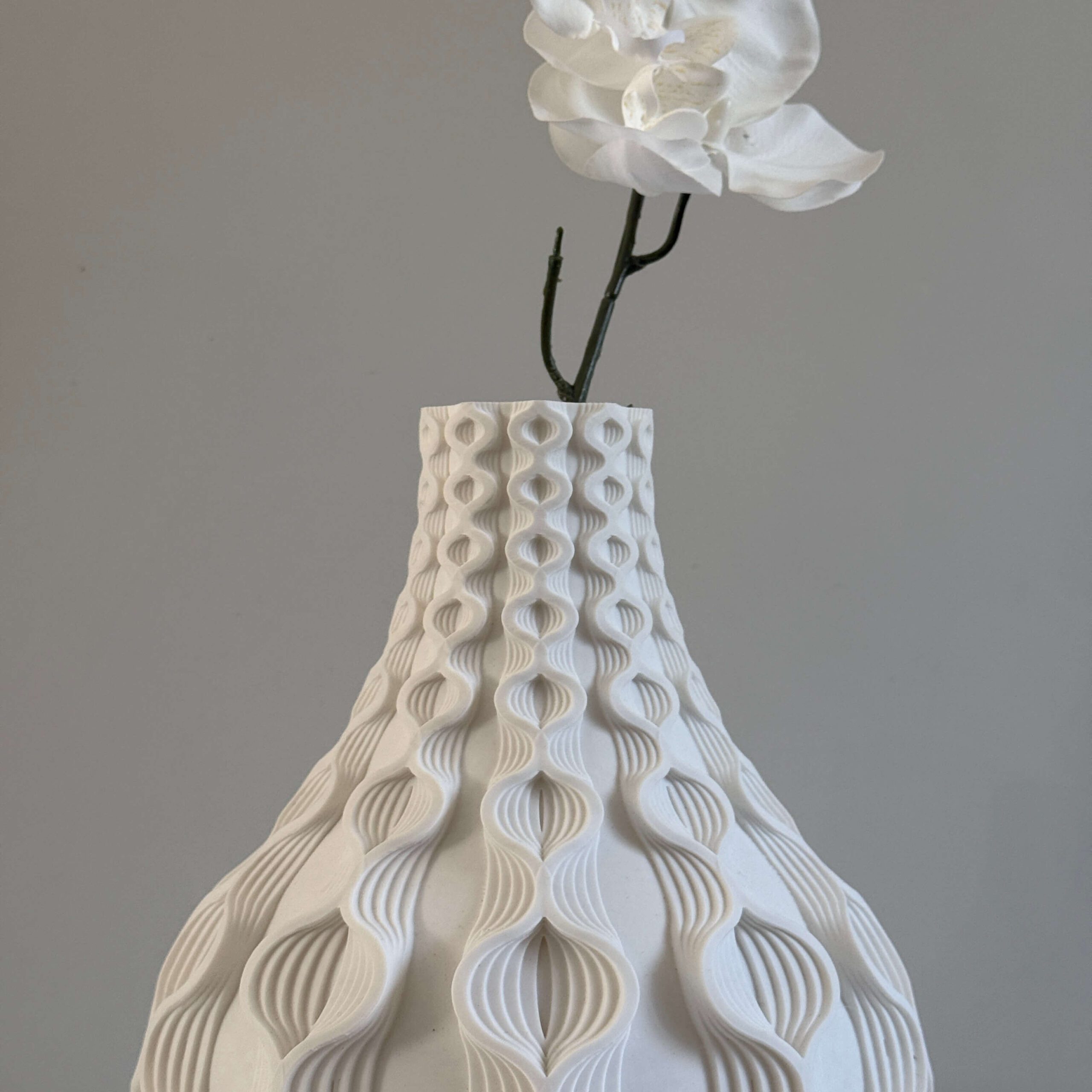 Ripple Bloom Vase – 3D Printed Sculptural Decorative Vase for Modern Home Styling - Image 5